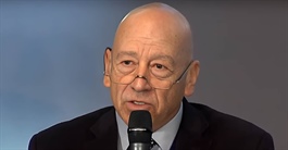 Ông trùm tàu dầu Hy Lạp và cách kiếm tiền ít ai dám làm