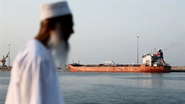 Dầu tiếp tục tăng 3%, dầu Brent lên 103 USD/thùng