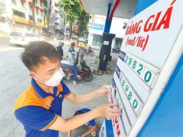 MoF moves to cut fuel tax amid global oil volatility