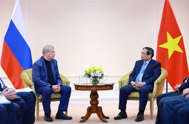 PM meets Russian infrastructure giants to promote digital technology, railways cooperation