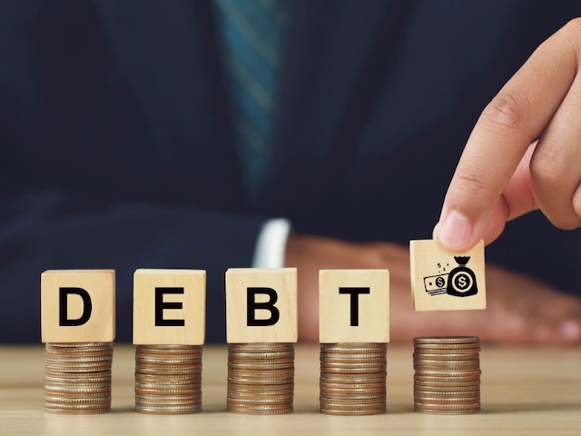 BĐS Phát Đạt lỗ sau thuế hơn 430 tỷ, nợ phải trả lên gấp 3 | Vietstock