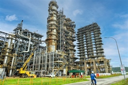 Indices fall on rising selling force