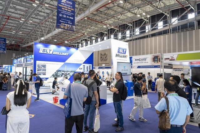 Vietnam Elevator Expo lifts off in Hà Nội, expanding industry links