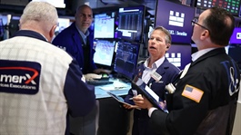 S&P 500 tăng nhẹ chờ thông tin Mỹ-Iran