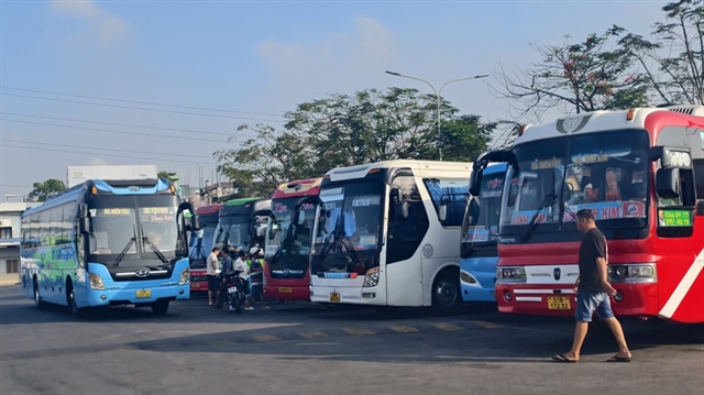 Sở Xây dựng TP.HCM trình bày các khó khăn và đề xuất các giải pháp công tác quản lý, bình ổn giá cước cho hoạt động vận tải đường bộ. Ảnh: TN