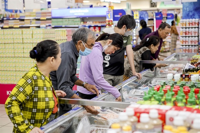 Bộ Tài chính đề xuất điều chỉnh mức thu nhập làm căn cứ xác định người phụ thuộc mà người nộp thuế được áp dụng giảm trừ. Ảnh: HOÀI THƠ