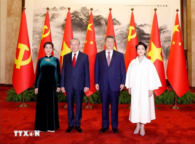 Tổng Bí thư, Chủ tịch nước Tô Lâm và Phu nhân cùng Tổng Bí thư, Chủ tịch nước Trung Quốc Tập Cận Bình và Phu nhân chụp ảnh chung. Ảnh: TTXVN