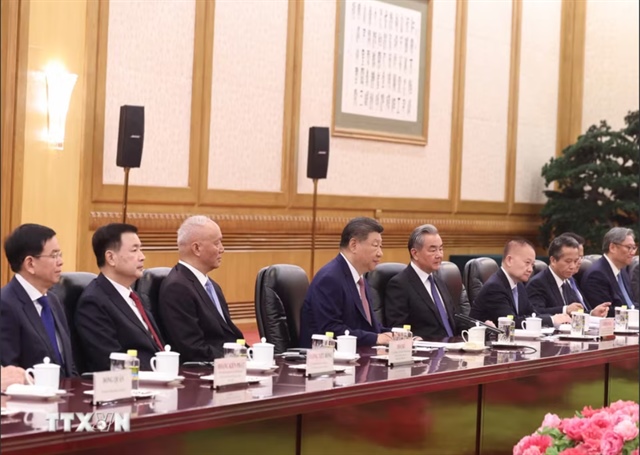 Tại hội đàm, Tổng Bí thư, Chủ tịch nước Tô Lâm khẳng định Việt Nam luôn coi việc phát triển quan hệ với Trung Quốc là chủ trương nhất quán, lựa chọn chiến lược, ưu tiên hàng đầu. Ảnh: TTXVN.