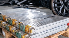 Trung Quốc siết chặt chuỗi tái chế pin xe điện