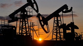 Giá dầu WTI rớt mốc 84 USD/thùng khi Iran tuyên bố mở lại eo biển Hormuz