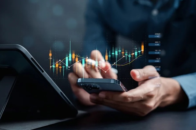 VIC đưa VN-Index trở lại hít thở bầu không khí 1,800