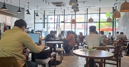 Gặp nhiều áp lực về chi phí, hơn 60% hàng quán buộc tăng giá bán