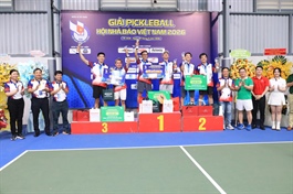 Hàng trăm VĐV tham dự giải pickleball dành cho người làm báo