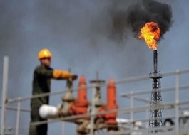 Giá dầu Brent tăng gần 7% khi eo biển Hormuz lại bị đóng cửa