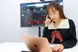 Corporate bond issuance slows in first quarter amid tight credit