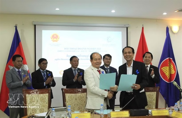 Việt Nam, Cambodia seek stronger economic, investment cooperation