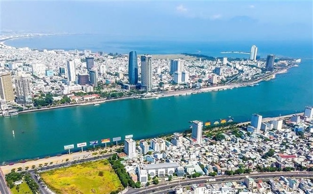 Việt Nam’s economy remains resilient amid global uncertainties: AMRO