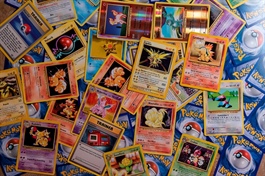Thẻ Pokemon của Logan Paul được bán với giá kỷ lục 16.5 triệu USD