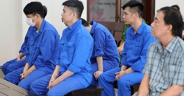 Hàng loạt chủ cây xăng hầu toà