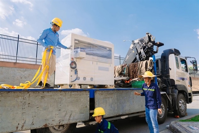 Intel provides equipment for workforce training and research