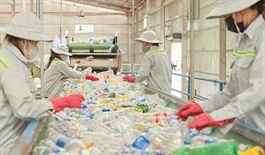 Companies required to pay recycling fees based on waste output