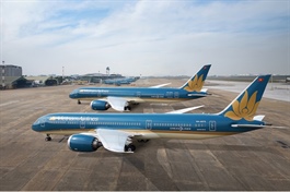 Giá nhiên liệu tăng sốc, Vietnam Airlines giảm mạnh lương lãnh đạo