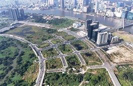 Property developers ramp up bond issuance as bank credit tightens