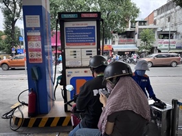 Hàng loạt cây xăng tại TPHCM sắp ngừng bán xăng khoáng RON95