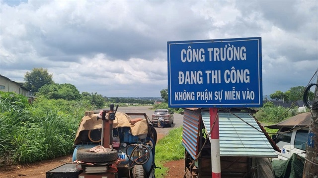 Quang cảnh đìu hiu tại dự án đường Giải Phóng. Ảnh: T.T