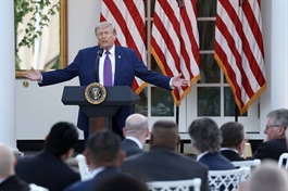 Sốc: Ông Trump đã thực hiện hơn 3,700 giao dịch chứng khoán trong 1 quý