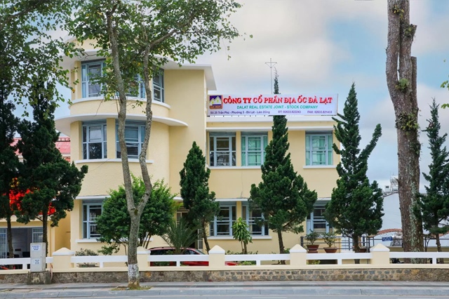 Địa ốc Đà Lạt bị xử phạt do chậm công bố thông tin