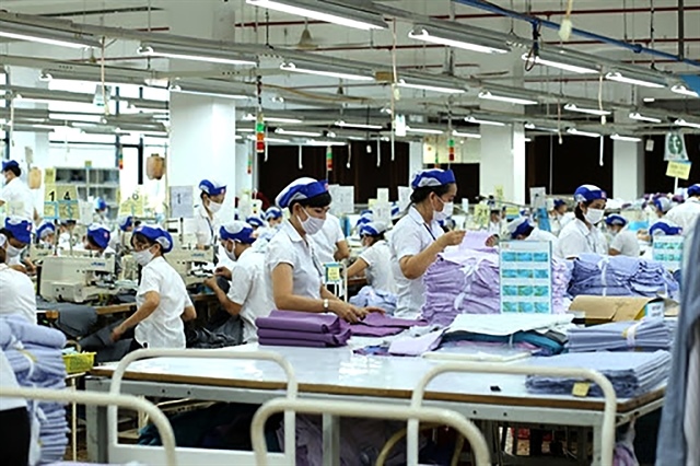 Textile exports rise, but orders weaken