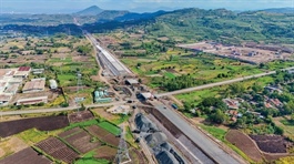 Infrastructure stocks poised for growth as Vietnam advances PPP bond framework
