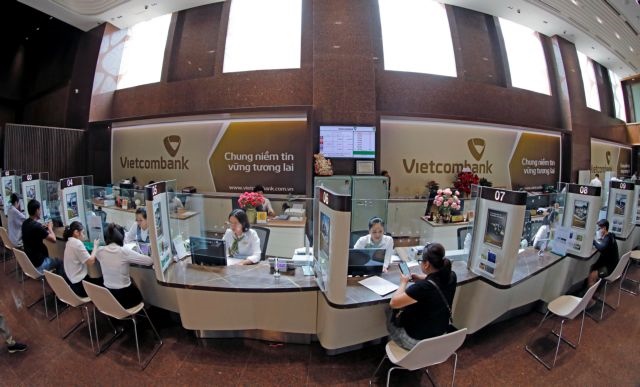 VN-Index falls for third day in a row