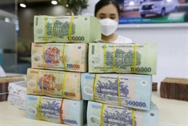 Higher borrowing costs squeeze corporate earnings
