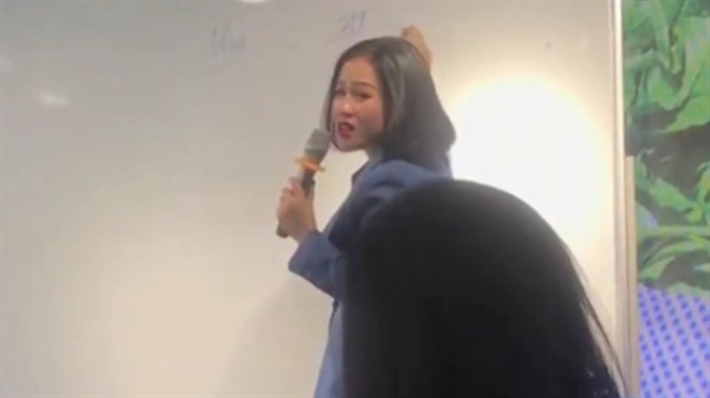 Giới thiệu 'bánh vẽ' làm giàu từ cây rau má của Công ty CCV Group. Ảnh cắt từ video clip