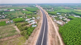 Đề xuất bỏ một số thủ tục để đẩy nhanh mở rộng cao tốc Bắc - Nam