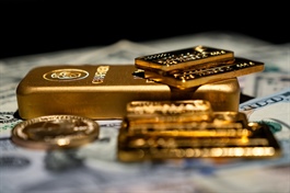 Vàng thế giới mất mốc 4,300 USD trước thềm dữ liệu lạm phát Mỹ