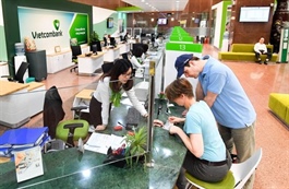 Vietnam Report unveils top 10 reputable commercial banks for 2026