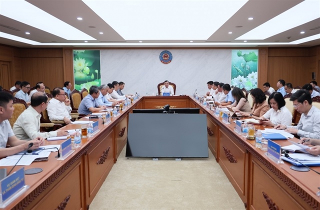MoF meets with major energy groups | Vietstock