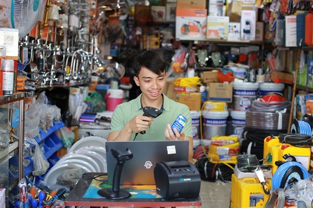 Stronger legal support needed for household businesses in transition to corporations