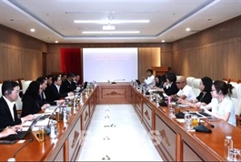 Việt Nam, Laos share experiences in ODA mobilisation, management