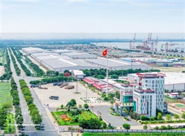 Long An port becomes first Vietnamese company to win Asia-Pacific smart green award