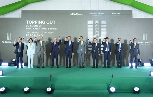 Topping out Parc Hanoi - a Grade A office building in Starlake Tay Ho Tay