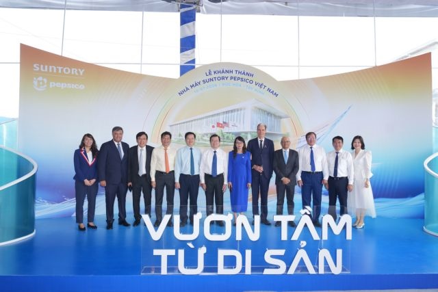 Suntory PepsiCo Vietnam’s largest manufacturing facility in Việt Nam opened