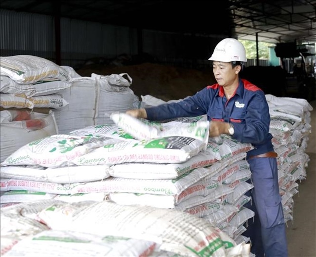 Fertiliser exports to soon hit record high of $1 billion