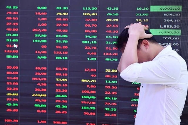 Cổ phiếu PNJ 'thủng' đáy thuế quan, mất hơn một nửa giá trị từ đỉnh