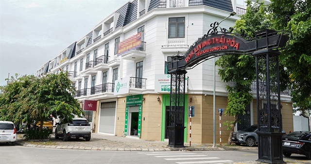 Nộp 95% tiền mua đất, hàng trăm khách hàng mòn mỏi chờ sổ đỏ suốt 4 năm