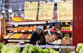 Giải mã câu chuyện tăng trưởng GDP giảm tốc của Canada