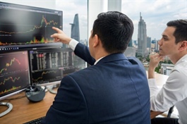 Định giá thị trường về vùng rẻ, nhà đầu tư còn chờ điều gì?